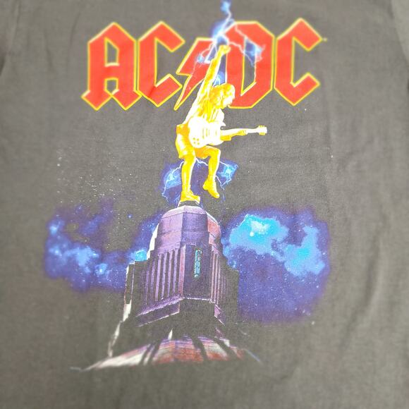 ACDC Rock Band Stiff Upper Lip Album Black Short Sleeve T-Shirt Men's Size S - Picture 2 of 4